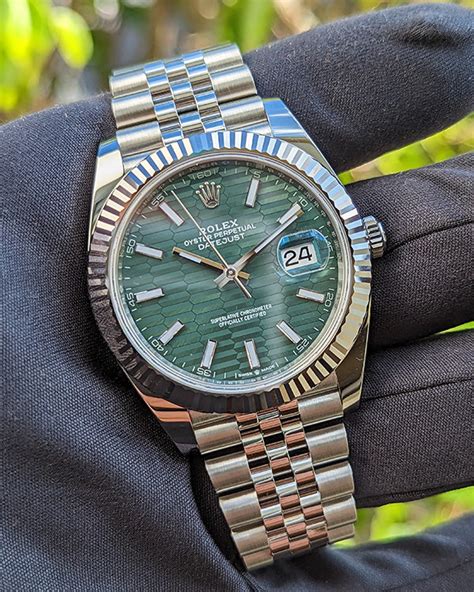 rolex datejust 41mm green motif dial